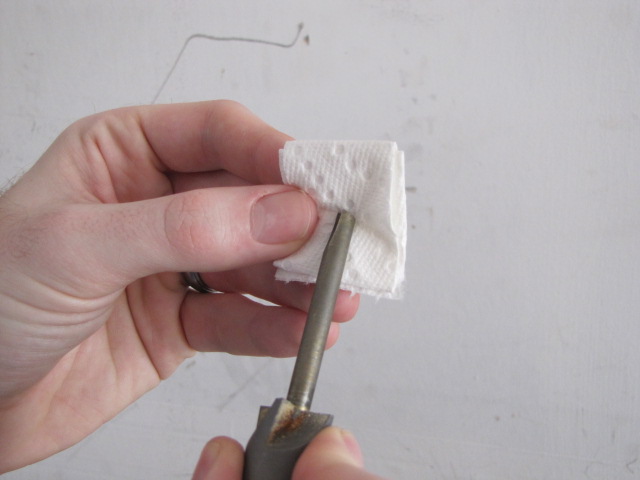 step 2 of removing excess CA glue from your pen blanks